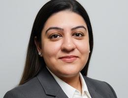 العميل Ayesha Atif