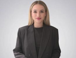 العميل Annabella Ibrahim