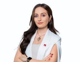 Agent Janine Azzi