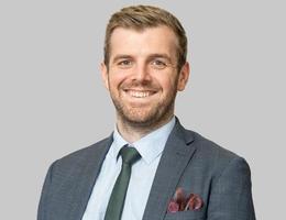 العميل Tomas Harding