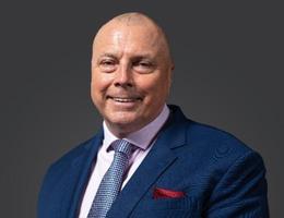 Agent Ian Grisdale