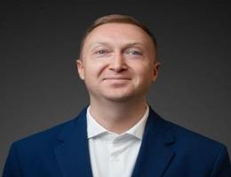 العميل Dmitrii Sadov