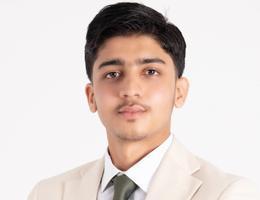 العميل Essa Khan