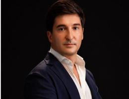 Agent Denis Kazaryan