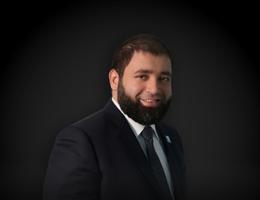 العميل Aslan Safarov