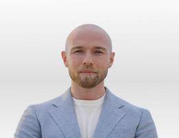 Agent Lukasz Zarzycki