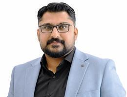 العميل Umair Shahzad