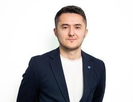 العميل Makhanbet Rakhimov