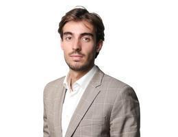 العميل Enzo Girolamo Alain Panetta