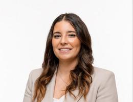 العميل Olivia Kelly