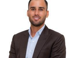 العميل Aaron Parton
