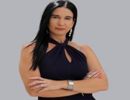 العميل Janine Lingenfelder
