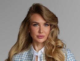 العميل Oksana Uzgalova