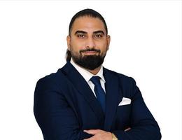 العميل Salar Yahyaie