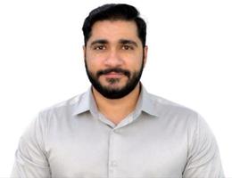 العميل Moeez Adeel