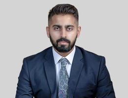 العميل Moiz Ahmed