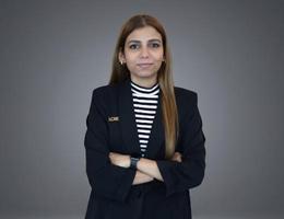 العميل Syeda Arij  Naqvi