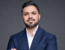 العميل Sameer Farooq