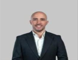 العميل Christopher De Freitas