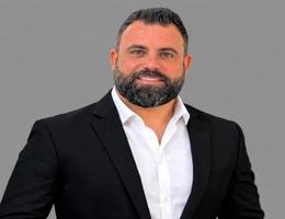 العميل Issa  Alabbas