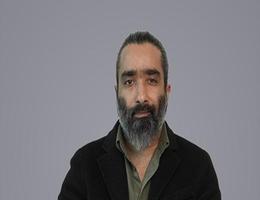 العميل Emaad Khatri