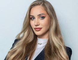 العميل Aleksandra Kolesnikova