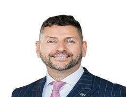 Agent Alex Golledge