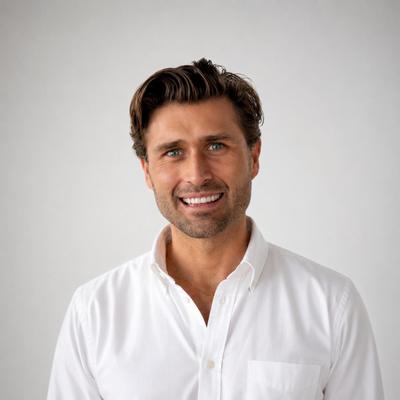 Agent Lloyd Ellis