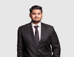 العميل Muneeb Quraishi