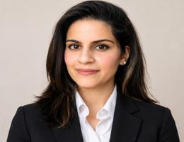 العميل Hira Khawaja