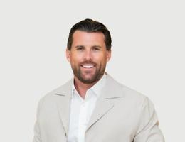 العميل Nathan Collier