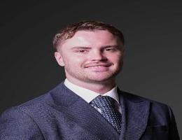 العميل Cian Quinlan