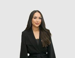 العميل Michaela Hamilton