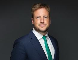 Agent Hugo Trew