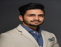 العميل Ayaz Mukadam