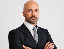 Agent Damien Bourgeois