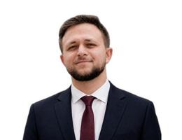 العميل Mikhail Slobodchikov