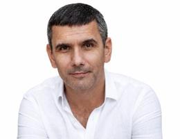 العميل Vladyslav Mieshkov