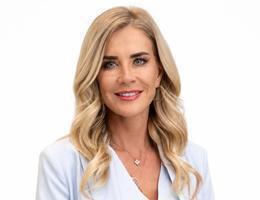 Agent Michaela Muller