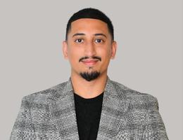 العميل Jay Purewal
