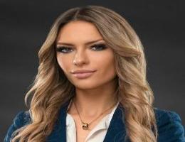 Agent Polina  Borzova