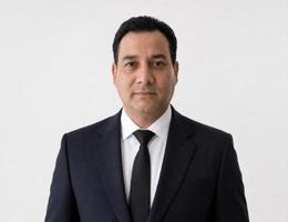 العميل Amit Malhotra Virender Malhotra