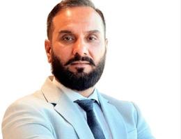 العميل Abbas Khan