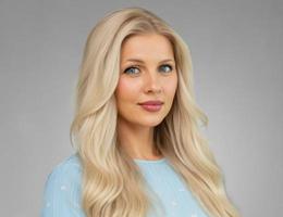 Agent Jelena Jahontova