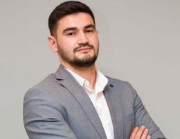 العميل Rahman Dolyyev