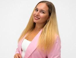 العميل Dinara Bakeeva