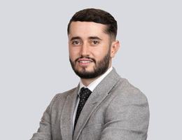 Agent Lewis Barrow