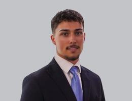 العميل Connor Luke