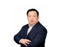 العميل Clark Heston Tiu