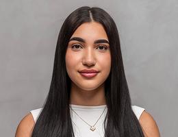 العميل Yasmine Laanigui